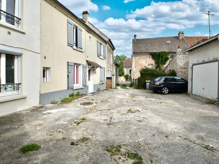 maison de ville à Thieux (77230) complètement rénovée — photo 1