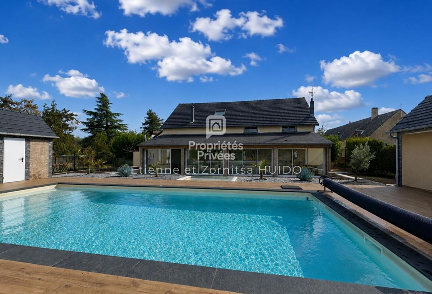 Propriété d'exception entièrement rénovée 287 m² — photo 1