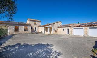 Maison 15 Pièces 260 m² à vendre à Saint-Laurent-des-Arbres (30126)