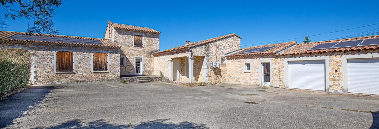 Maison 15 Pièces 260 m² à vendre à Saint-Laurent-des-Arbres (30126)