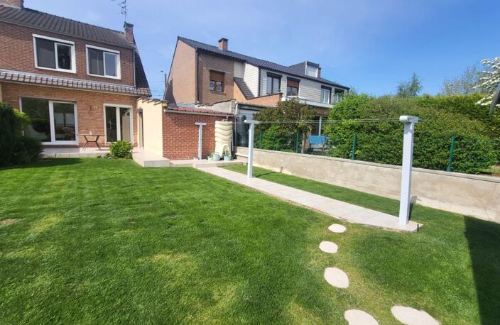 Traditionnelle au calme - 3 chambres - garage - jardin vue dégagée - 98 m² — photo 2