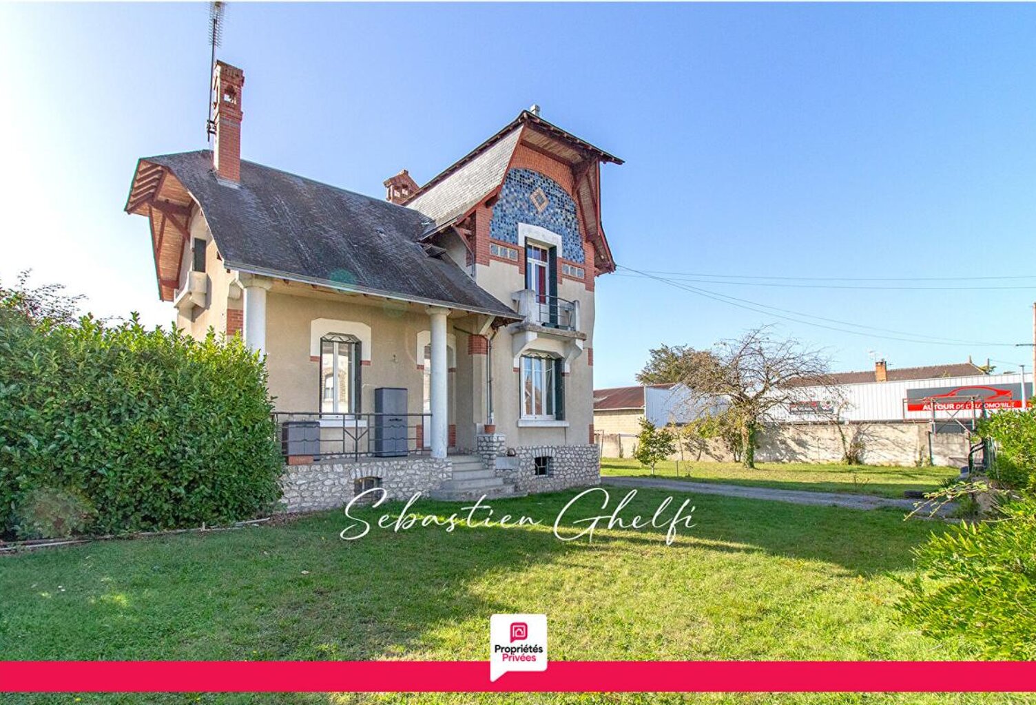 centre ville belle maison des année 30 avec 3 chambres et garage — photo 1