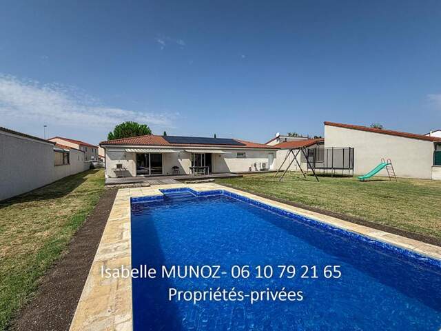 Maison Plain pied F5 de 149 m2, DPE A, piscine, dépendances, panneaux solaires, jardin — photo du bien