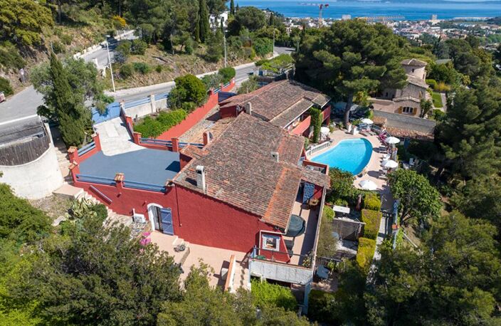 COUP DE COEUR BORMES Superbe  Propriété 360 m2 /2155m²  piscine garages parkings — photo 2
