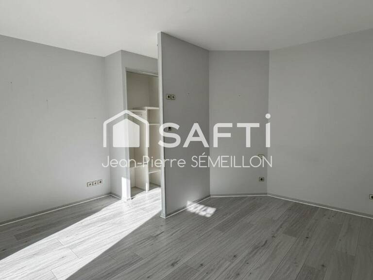 Studio lumineux, climatisation, terrasse, parking — photo 1