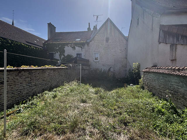 CHATILLON SUR SEINE ( 21) : maison moderne au centre ville, — photo du bien