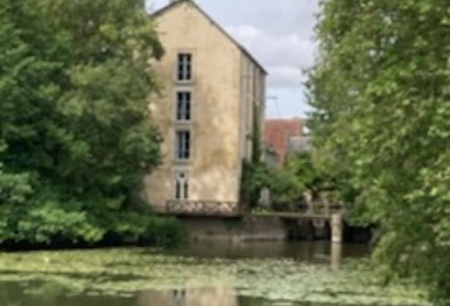 Vente maison 19 pièces 480 m² Châteauroux (36000) — photo 1