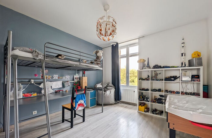 33 290 - Parempuyre - Maison en pierre - 3 chambres - jardin — photo 5