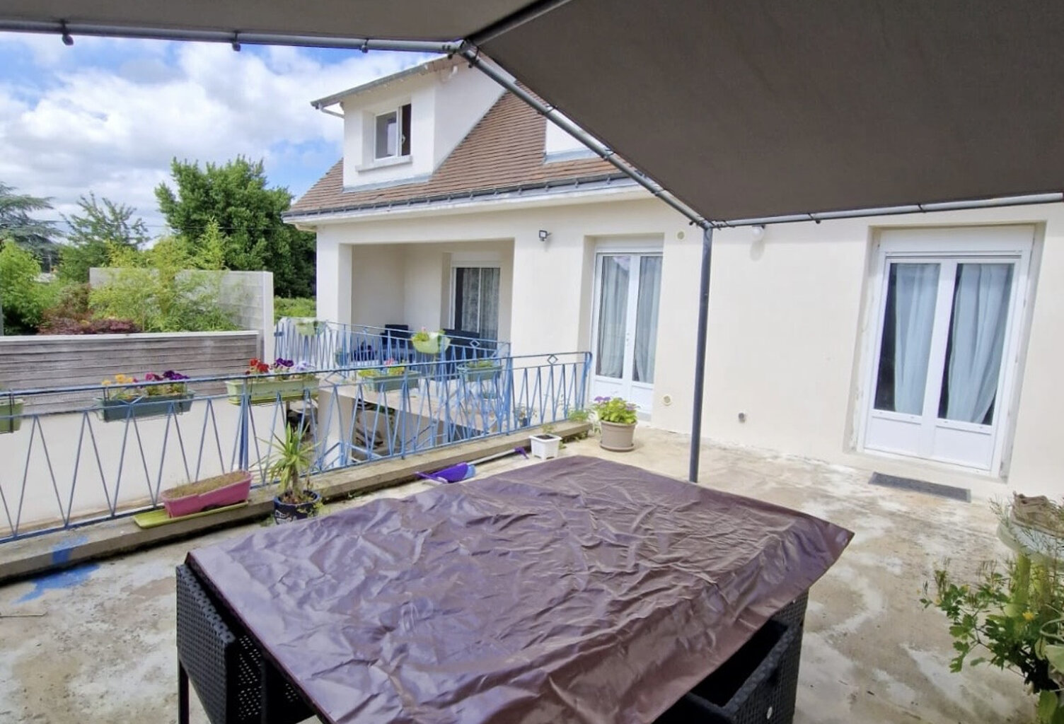 Châtellerault - 289 m2, 3 appartements... ou une grande mais — photo 1