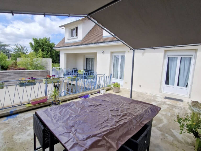 Châtellerault - 289 m2, 3 appartements... ou une grande mais — photo 1