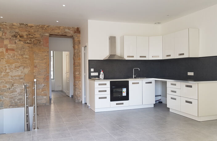 T4 en duplex avec terrasse — photo 2
