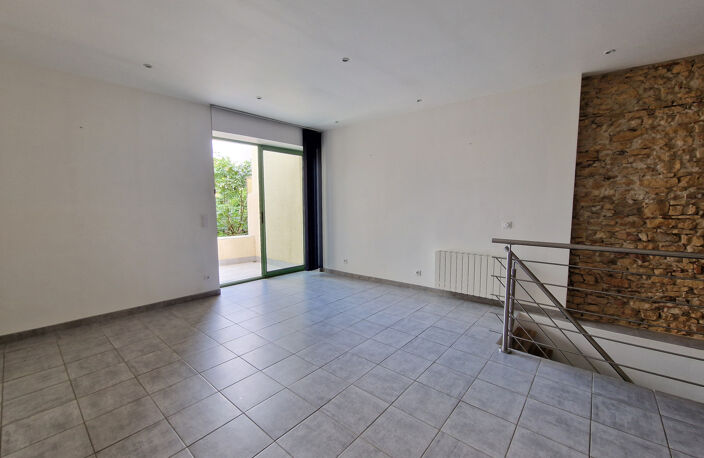 T4 en duplex avec terrasse — photo 5