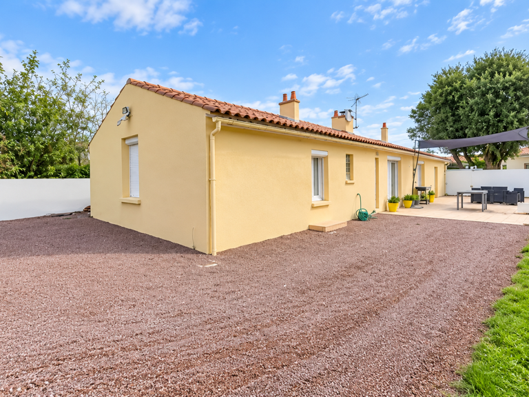 Longère 100m2 proche commerces et commodités — photo 1