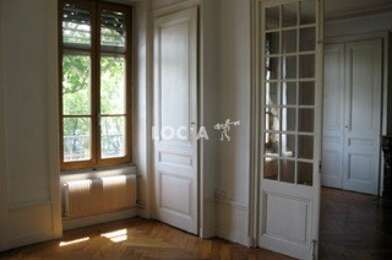 Appartement 3 pièces 1020 €