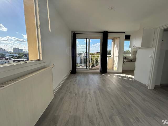 Appartement 1 pièce 23 m² à Maisons-Alfort — photo du bien
