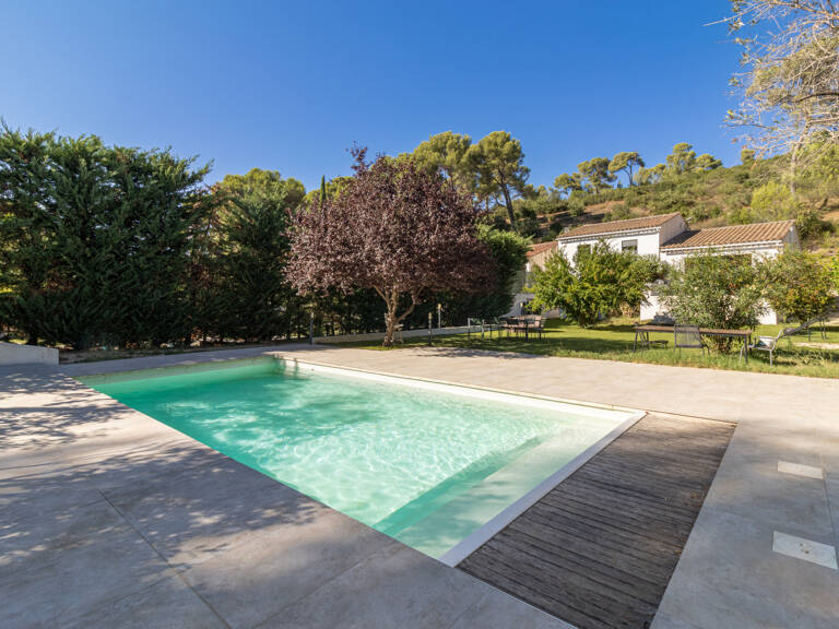 LES TROIS-LUCS : MAISON AVEC JARDIN ET PISCINE — photo 1