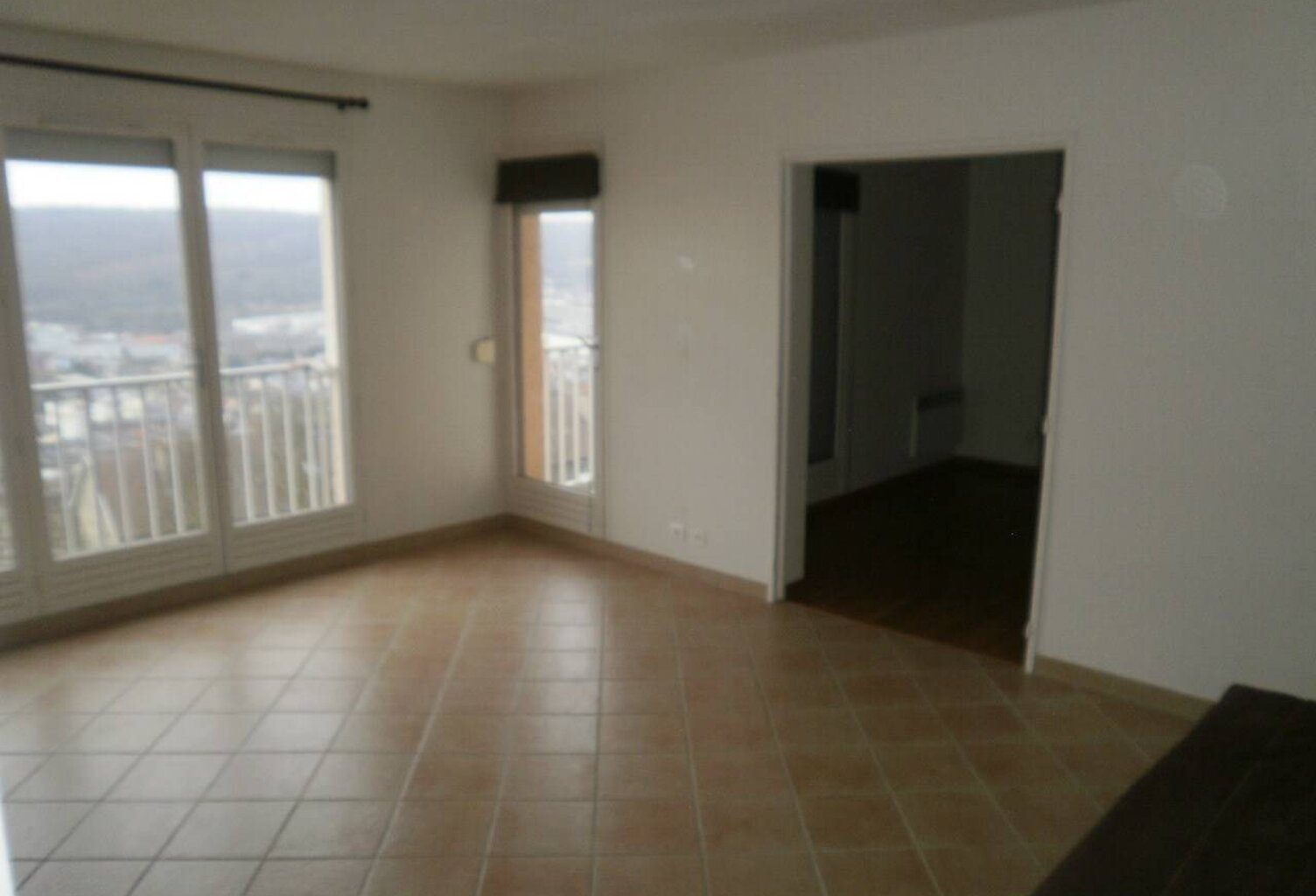 Location appartement 3 pièces 64 m² à Déville-lès-Rouen (76250) — photo 1