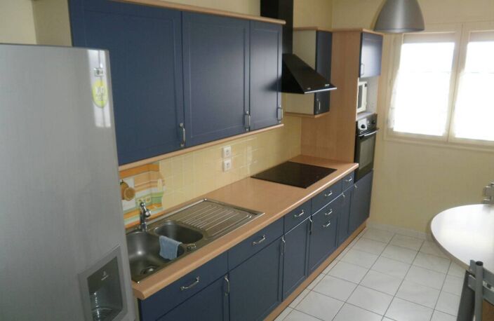 Location appartement 3 pièces 64 m² à Déville-lès-Rouen (76250) — photo 2