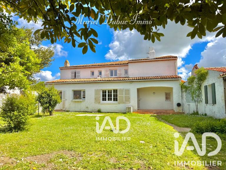 Vente Maison/villa 9 pièces — photo 1
