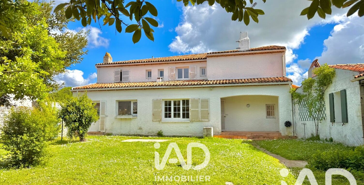 Vente Maison/villa 9 pièces — photo 1