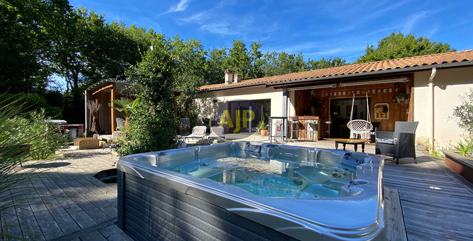Maison Vendays Montalivet 4 pièce(s) 170 m² — photo 1
