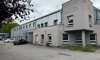 Commerce  819 m² à louer à Rouen (76000)