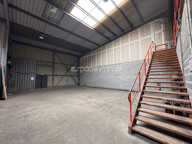 LOCAL D'ACTIVITE - BUREAUX - STOCKAGE- ATELIER - PARKING - ZONE D'ACTIVITE - ROUEN - 819 m² — photo 4