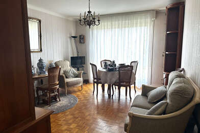 Appartement 3 pièces 990 €