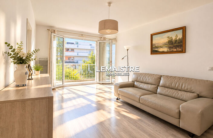 Appartement à vendre - Le Havre - 79 m² - 3 chambres - Ascenseur, balcon et box fermé — photo 2