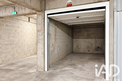 Garage  33000 €