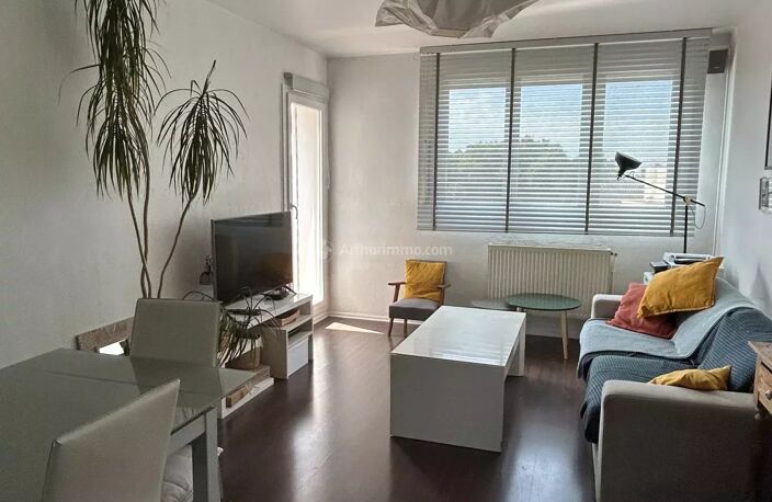À louer – Très beau T3 rénové de 56 m² avec balcon – Villeurbanne, métro Flachet — photo 5