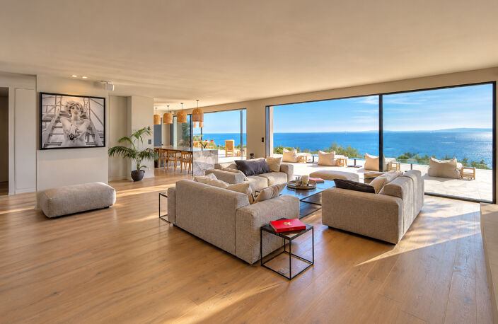 A VENDRE VILLA D'EXCEPTION PRESTATIONS HAUT DE GAMME VUE MER PANORAMIQUE BAIE DE ST-TROPEZ — photo 2