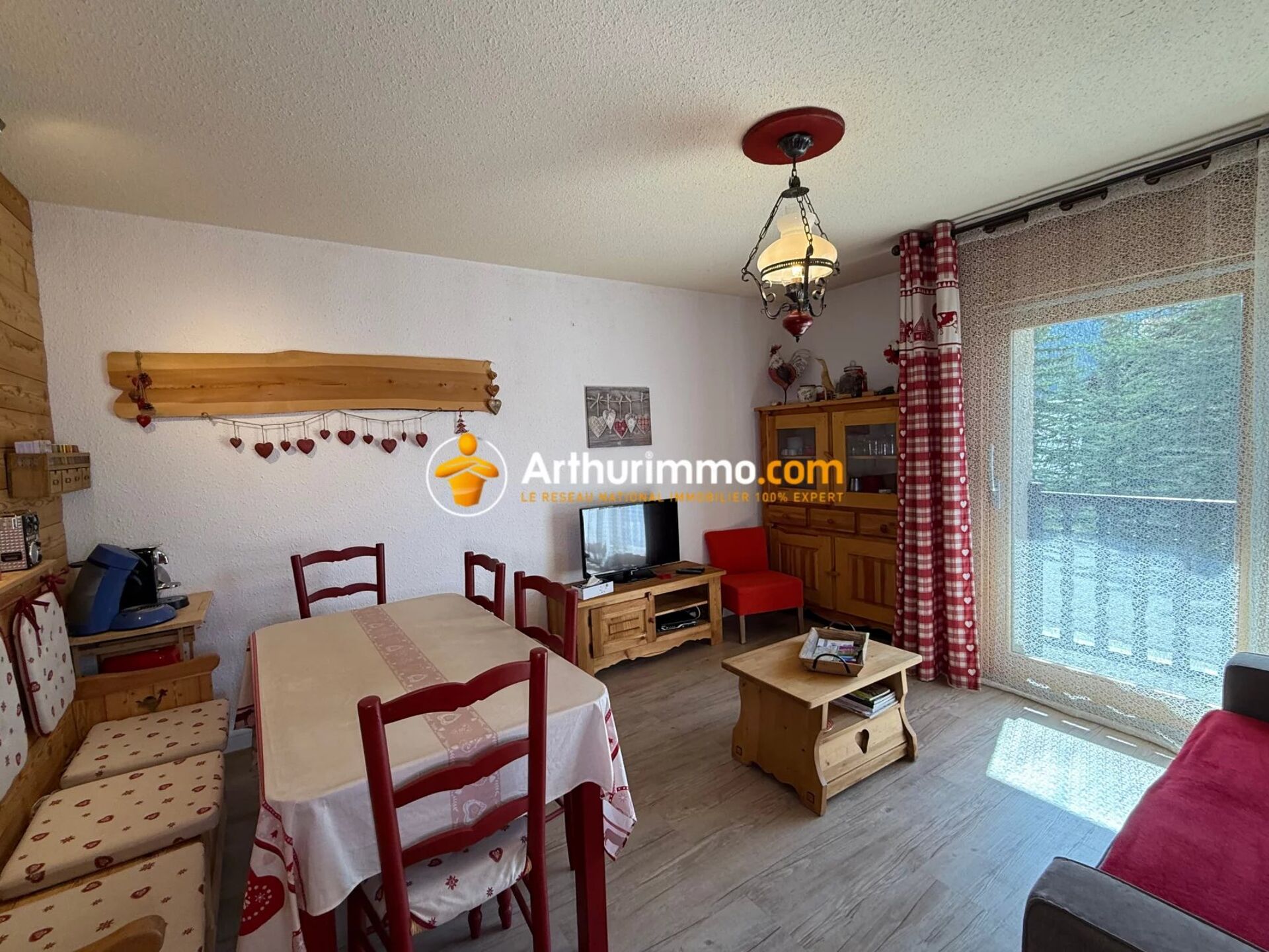Appartement 2 pièces 33 m² · à Molines-en-Queyras · 33 m² · 120 000 €