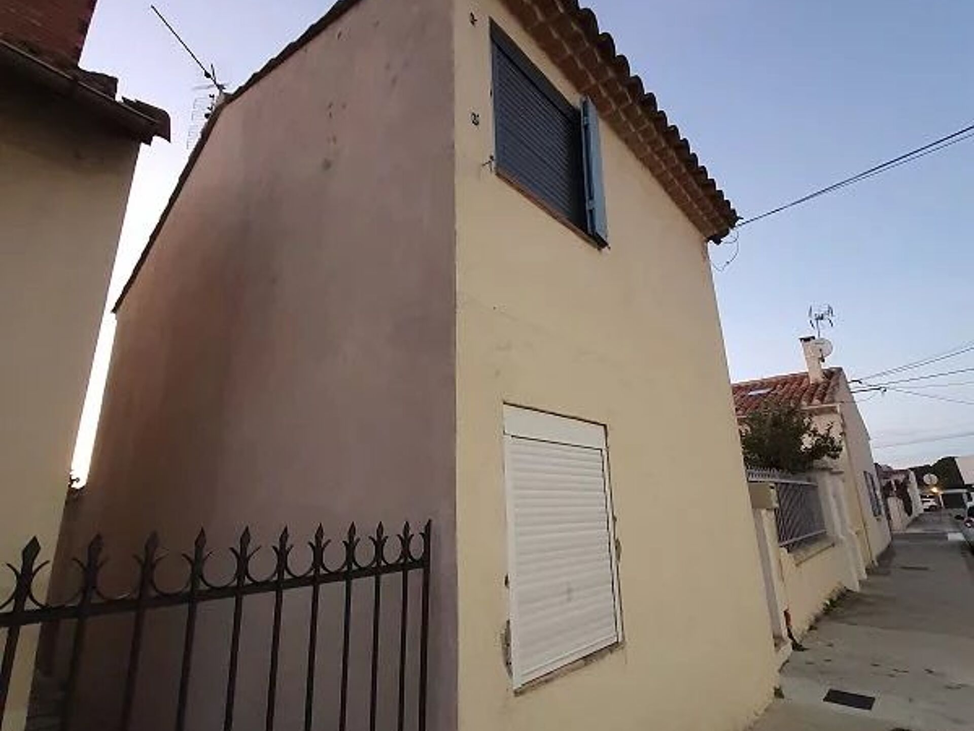 Immeuble 2 pièces 44 m² · à Miramas · 44 m² · 184 900 €