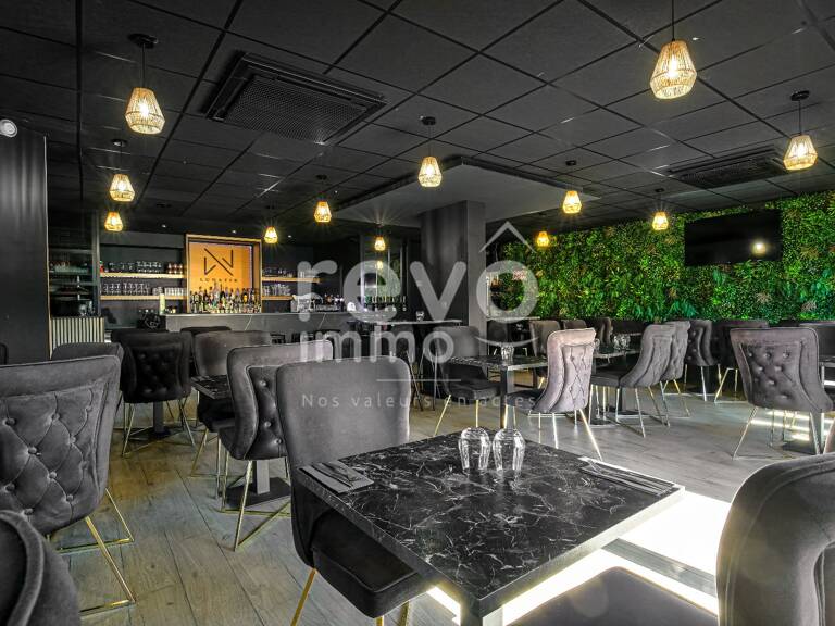 Restaurant — photo 1