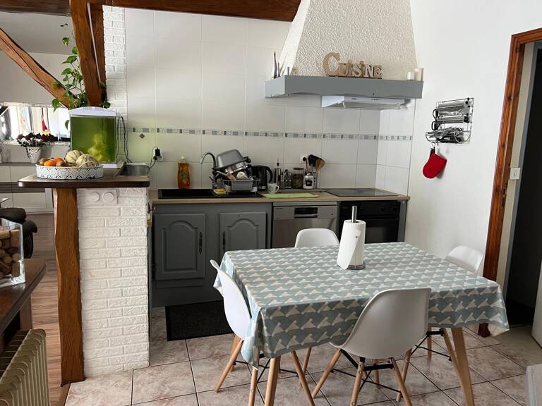 Maison de 122 m2, 3 chambres, bureau, garage et jardin. — photo 1