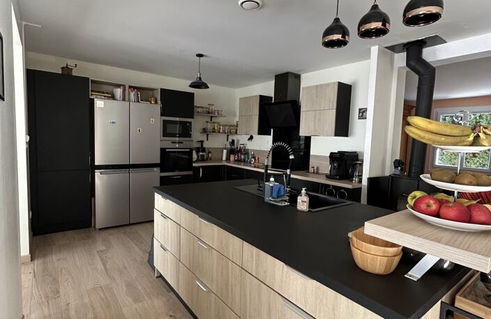 Vente Maison traditionnelle 10 pièces — photo 2