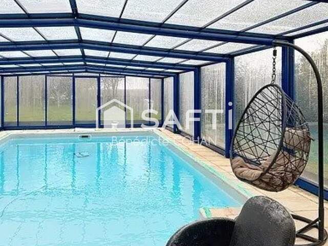 Maison vie de plein pied avec piscine — photo du bien