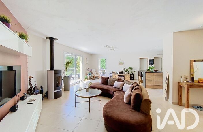 Vente Maison/villa 5 pièces — photo 2