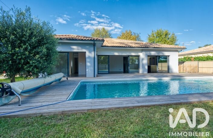 Vente Maison/villa 7 pièces — photo 2