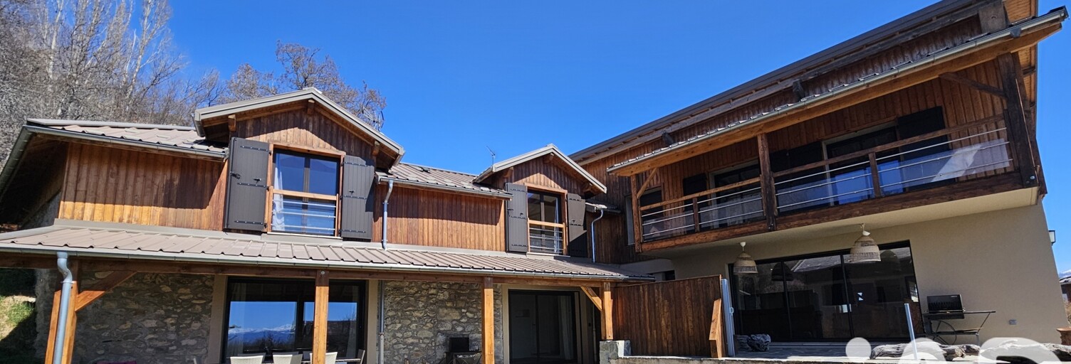 Maison 12 Pièces 286 m² à vendre à Saint-Apollinaire (05160)