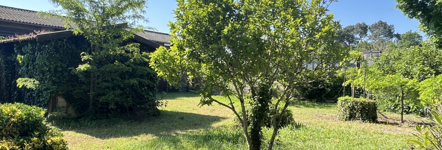 Terrain  863 m² à vendre à Le Pian-Médoc (33290)