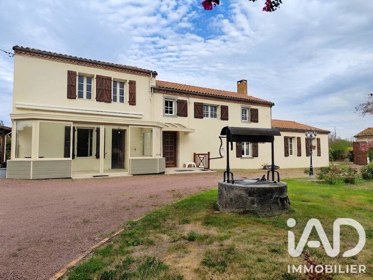 Vente Maison/villa 8 pièces — photo 1