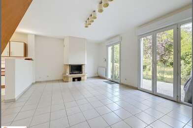 Maison 4 pièces 240000 €