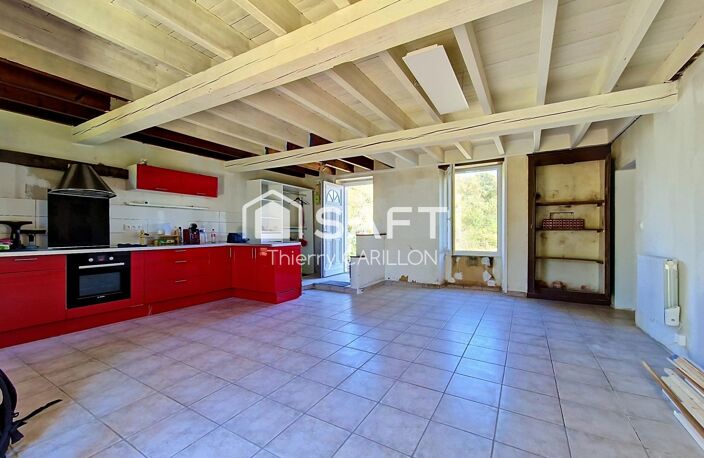 Charme de l'ancien, beaux volumes, quatre chambres — photo 3