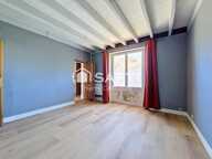 Charme de l'ancien, beaux volumes, quatre chambres — photo 4