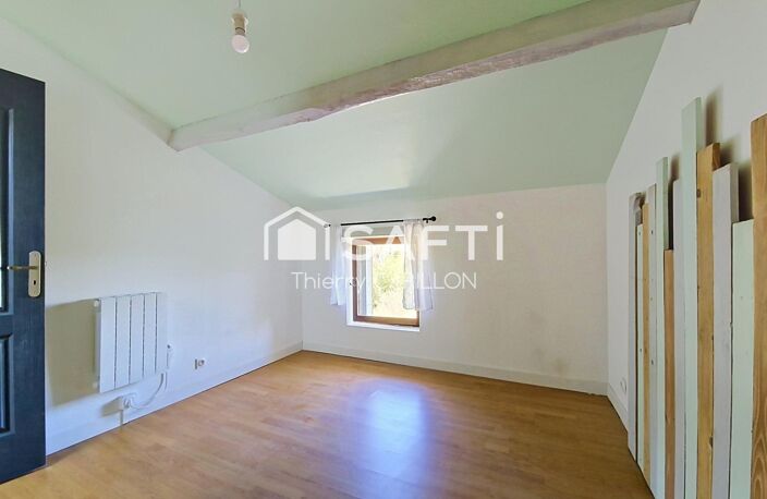 Charme de l'ancien, beaux volumes, quatre chambres — photo 5