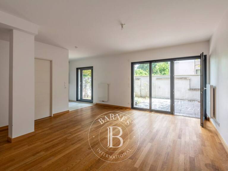 Saint Rambert - Appartement RDJ 75 m² avec terrasse - 2 chambres — photo 1