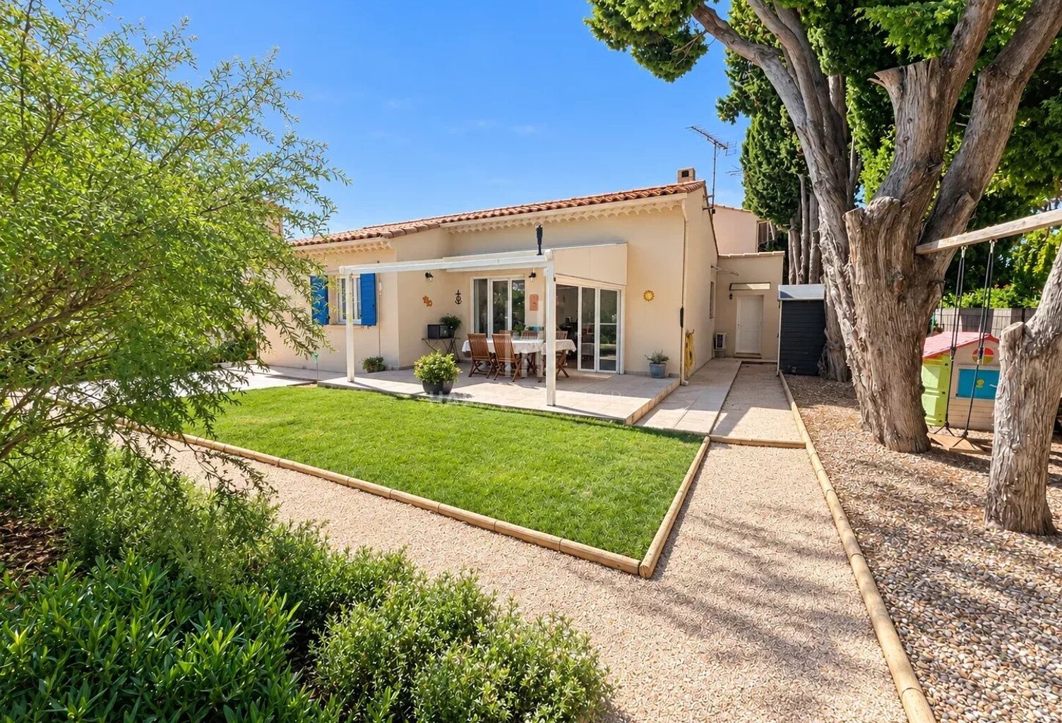 Villa de plain pied Alpilles Sud — photo 1