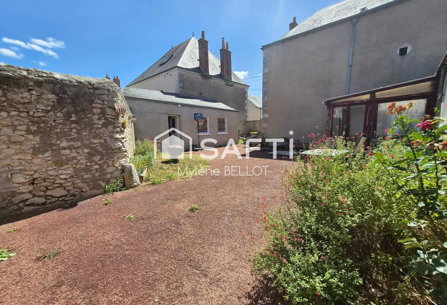 Maison ~190 m² avec jardin, cave voutée et annexes — photo 1